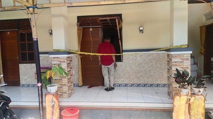 Lokasi penemuan mayat mahasiswa asal Medan, Sumatra Utara di kamar kos di Benoa, Kuta Selatan, Badung, Bali, Sabtu (18/11/2023).