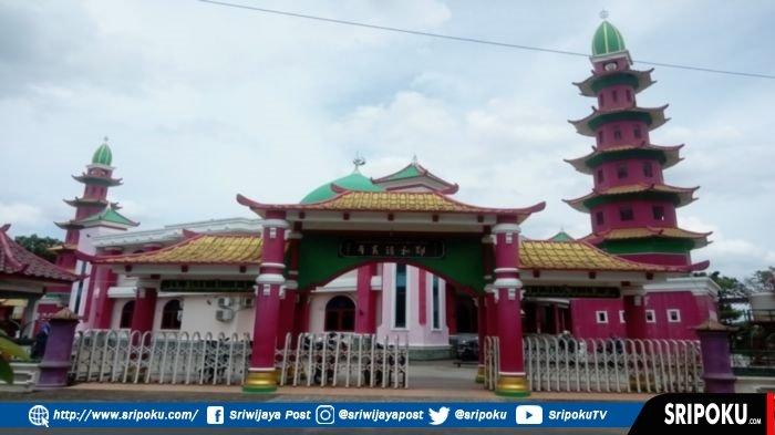 Masjid Muhammad Cheng Hoo atau lebih dikenal dengan Masjid Cheng Hoo Palembang