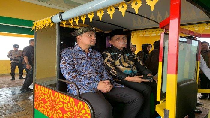 Menteri Besar Johor, Yang Amat Berhormat (YAB) Dato' Onn Hafiz Ghazi kunjungi sejumlah destinasi di Pulau Penyengat.
