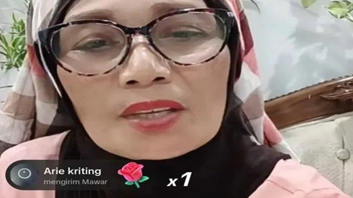 Nursyah disawer Arie Kriting