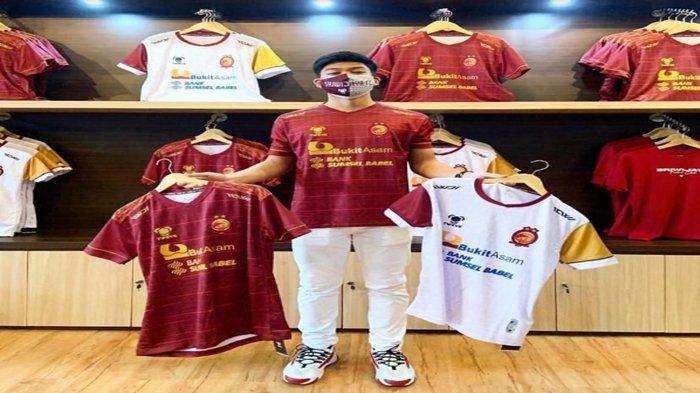 Tweve Kit Tweve Sport Apparel Siapkan Kejutan Jersey Kejayaan Sriwijaya FC ...