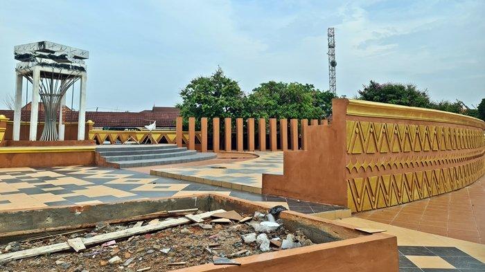 Pembangunan Taman Pasar Martapura diharapkan dapat menjadi tempat untuk mengasah minat dan bakat pemuda-pemudi di Kabupaten OKU Timur, Rabu (22/11/2023).