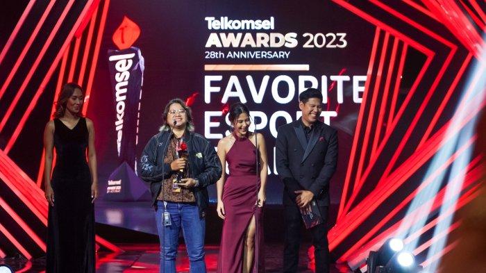 Peraih Telkomsel Awards 2023 yang dipilih berdasarkan hasil voting oleh 500 ribu pelanggan melalui Aplikasi MyTelkomsel, antara lain Putri Ariani sebagai Favorite Solo Singer, Dewa 19 sebagai Favorite Group/Duo, Syifa Hadju sebagai Favorite Streaming Female Talent, Vino G. Bastian sebagai Favorite Male Talent, VINDES sebagai Favorite Streaming Talkshow Content, dan RRQ sebagai Favorite Esport Team.