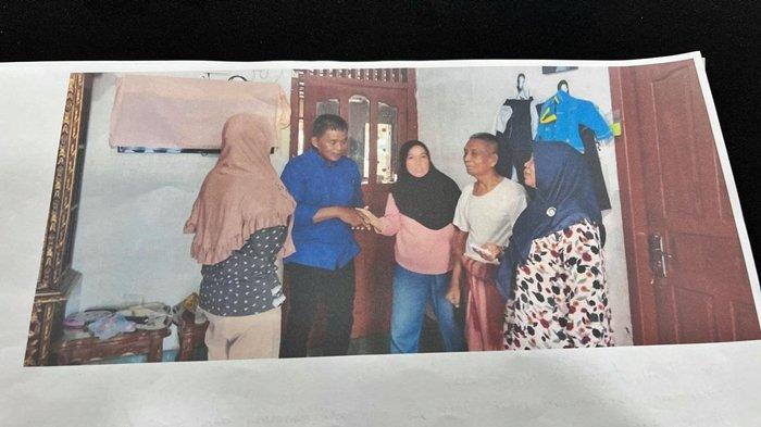 Pertemuan perdamaian pihak keluarga dari Suci Purnama Sari dan keluarga dari siswa N di rumah Fauziah (Orangtua N), Sabtu (10/8/2024).