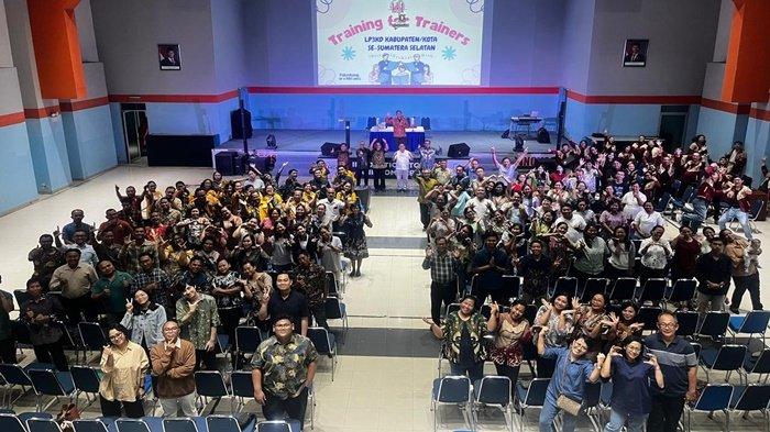 TRAINING FOR TRAINER - Lembaga Pembinaan dan Pengembangan Pesparani Katolik Daerah atau LP3KD Sumsel menunjukkan keseriusannya dalam menyambut Pesta Paduan Suara Gerejani Katolik (Pesparani) Sumsel II dengan menggelar Training for Trainer selama dua hari, Sabtu hingga Minggu (10-11/5/2025).