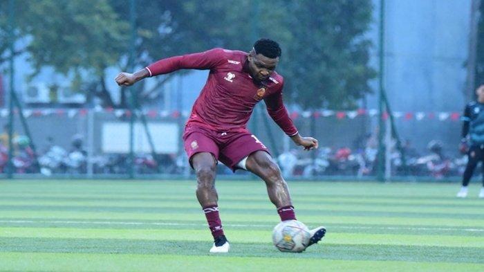 Profil Olisa Pemain Naturalisasi Asal Nigeria Trial di Sriwijaya FC, Bek Berpengalaman Eks Persipura