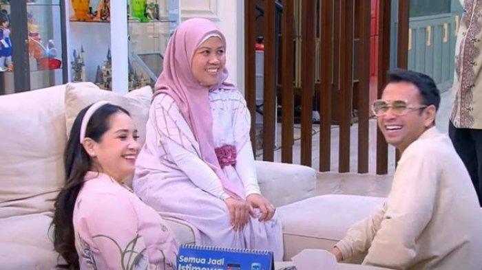 Sus Rini menceritakan awal kerja bersama Raffi Ahmad dan Nagita Slavina.
