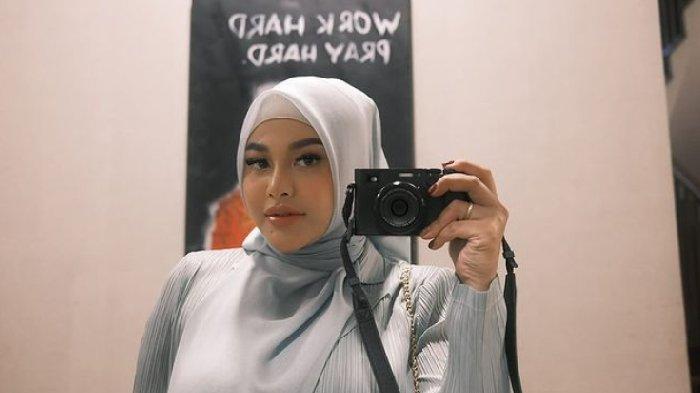Aurel Hermansyah mengunggah konten menarik di media sosialnya tentang fitur baru Garansi Bebas Pengembalian dari Shopee dan menarik perhatian warganet