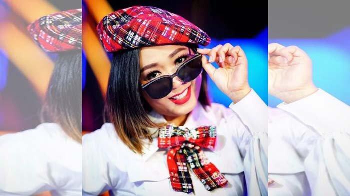 Video: 'Modal Dada Besar Doang', Soimah Bongkar Identitas Model Seksi