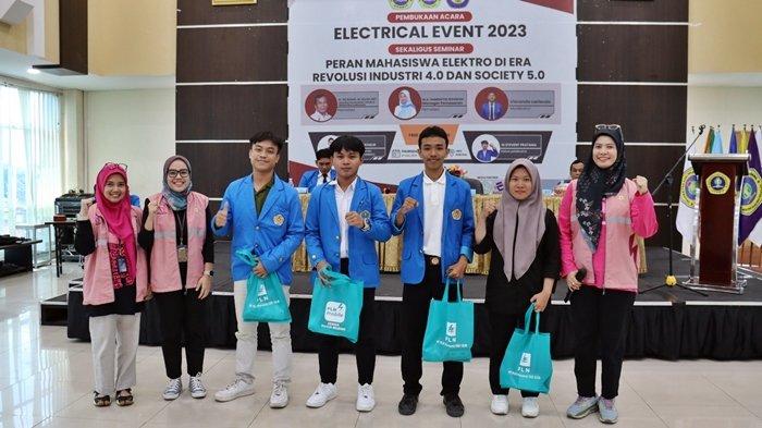 Srikandi PLN UID S2JB berbagi wawasan kelistrikan bersama mahasiswa Universitas Persatuan Guru Republik Indonesia (PGRI) Palembang.