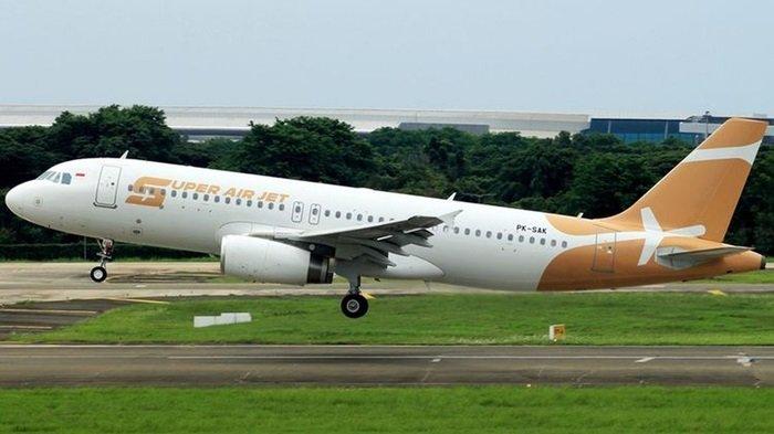SUPER AIR JET - Maskapai Super Air Jet (SAJ) kembali membuka rute penerbangan dari Jakarta menuju Bandara Silampari Lubuklinggau mulai Jumat (4/7/2025) besok. Super Air Jet Kembali Terbang di Bandara Silampari Seminggu Dua Kali.