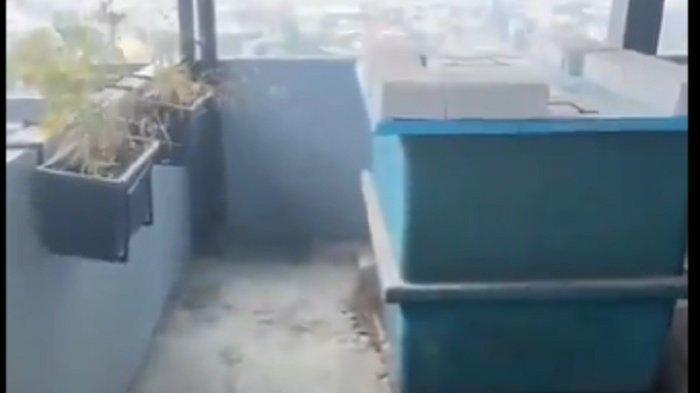 Tangkap layar video yang memperlihatkan bak diduga berisi mayat di kampus UNPRI.