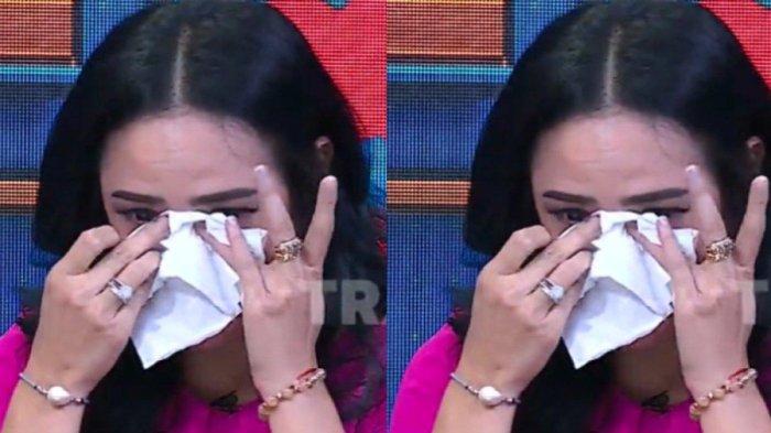 Ungkapan pilu artis Shezy Idris berjuang sendiri menghidupi kedua anaknya usai cerai.