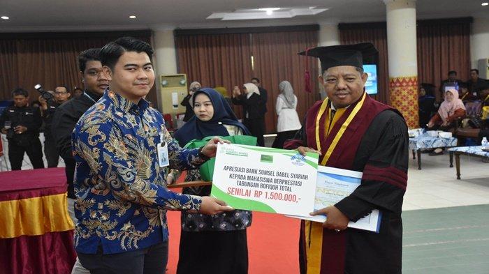 Universitas Islam Negeri Raden Fatah Palembang kembali menggelar wisuda di Gedung Akademik Center UIN RF Palembang, Sabtu (14/12/2024).