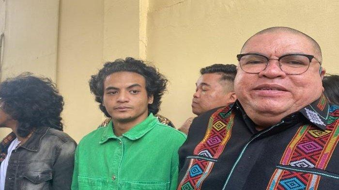 WAKTU LAMAR LOLLY -- Razman Arif Nasution ditemui di Polda Metro Jaya, Jakarta Pusat, Rabu (6/11/2024).. Vadel Badjideh Ungkap Waktu Melamar Anak Nikita Mirzani