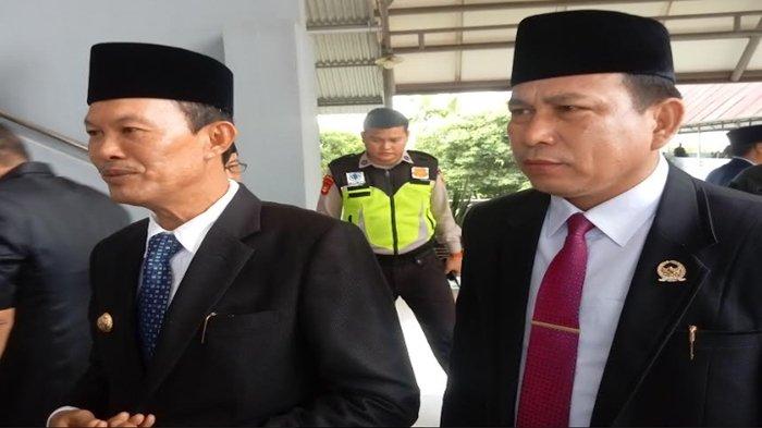 Zainal Abidin ketua DPRD Palembang (kanan). Usai rapat paripurna di DPRD Palembang, Selasa (11/7/2023).