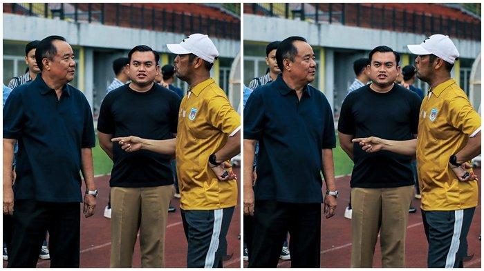 AGENDA TC SUFC - Wakil Gubernur Sumsel H Cik Ujang selaku Presiden Klub Sumsel United FC bersama Manajer Tim dr Syamsuddin Isaac dan Pelatih Kepala Nil Maizar memberikan motivasi kepada para pemain pada latihan perdana di Lapangan Atletik Dalam JSC Palembang, Senin (23/6/2025) sore. Syamsuddin Isaac menyatakan belum bisa memastikan agenda TC ke luar kota karena masih akan melihat kebutuhan tim.
