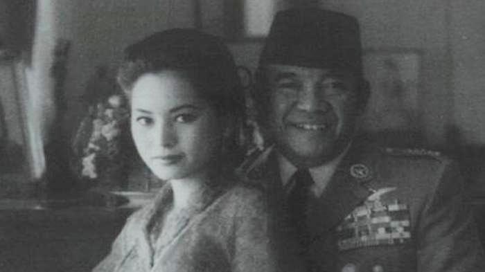 Dewi Soekarno dan Soekarno.