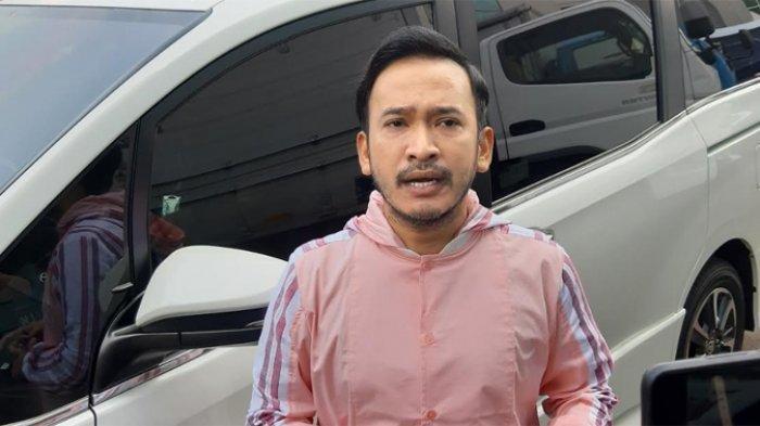 RUBEN ONSU MUALAF - Ruben Onsu ketika ditemui di gedung Trans TV, Jalan Kapten Tendean, Mampang Prapatan, Jakarta Selatan, Senin (13/4/2020). Terkuak ibunda Ruben Onsu ternyata keturunan Arab
