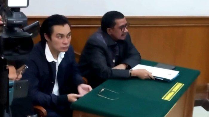 ISTRI NIKO - Baim Wong waktu sidang cerai. Bela Paula Verhoeven, istri Niko bantah suaminya jadi selingkuhan, salahkan Baim Wong