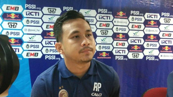 MANTAN KIPER MUDA - Foto dokumentasi Rangga Pratama saat masih menjadi kiper muda Sriwijaya FC pada konfrensi pers usai pertandingan kontra Persimura Musi Rawas di Stadion GSJ Palembang, Jumat (14/12/2018) lalu.