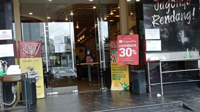 RM Pagi Sore di Jalan Jenderal Sudiram depan RMSH Palembang, tidak melayani makan ditempat selama PPKM Level IV