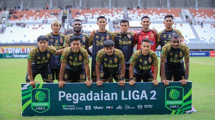 STARTING XI - Starting XI skuat Sriwiijaya FC saat menundukkan PSMS Medan dengan skor 1-0, Senin (10/2/2025), di Stadion Gelora Sriwijaya Jakabaring, Palembang. Sriwijaya FC berhasil mengamankan diri lolos playoff degradasi Pegadaian Liga 2 2024/25 di Grup H dengan 9 poin.
