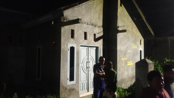 Diketahui, mayat tersebut teridentifikasi seorang pria berusia sekitar 40 tahun