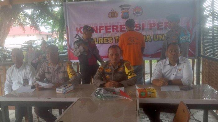 AAS (36) tega menggagahi anak sambungnya hingga 14 kali. Ironisnya, anak sambunya berinisial SH itu masih berusia 12 tahun.