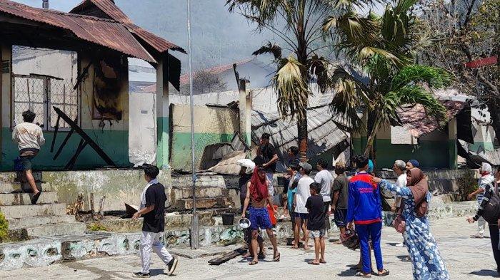 10 Ruangan dan Masjid Sekolah Cokroaminoto Luwuk Banggai Dilalap Api