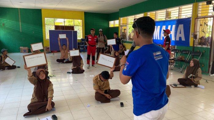 CV Akai Jaya Motor sosialisasi Teknologi Terbaru dan Ketahanan Rangka Yamaha kepada Siswa-siswi di SMAN 1 Tinombo.