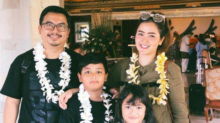 Curhat Vega Darwanti soal Kehidupan LDR dengan Suami, sosok Tukul