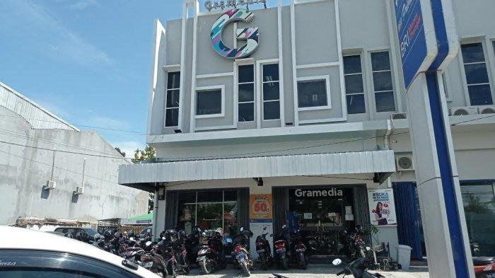 Gramedia Palu, Jl Moh Hatta Nomor 32, Ruko Unit A&B, Kelurahan Lolu Utara, Kecamatan Palu Selatan, Kota Palu, Sulawesi Tengah, Selasa (2/3/2021).