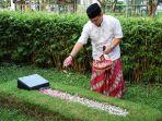 Aaf-ziarah-makam-wali-kota-Pekalongan-terdahulu.jpg