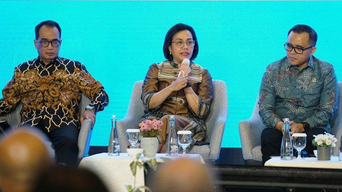 Menteri Keuangan Republik Indonesia, Sri Mulyani dalam acara CEO Forum Powered by PLN di Balikpapan, Kalimantan Timur, Rabu (1/11/2023).