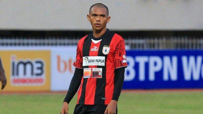 Ricardo Salampessy angkat bicara soal kondisi Persipura Jayapura saat ini.