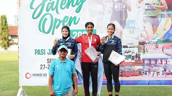 Atlet PAC asal Biak Numfor, Mergina
Asyerem berhasil meraih emas di nomor
400 meter putri dengan waktu 57,48 detik.