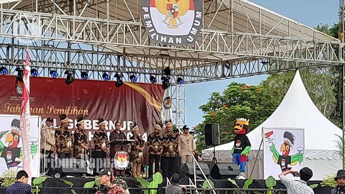 Peluncuran Tahapan Pemilihan Gubernur dan Wakil Gubernur Provinsi Papua Selatan di Merauke 