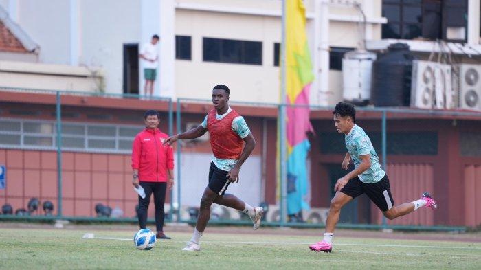 Pemain muda, Meshaal Osman dipinjamkan Persija Jakarta selama satu musim untuk PSBS Biak.