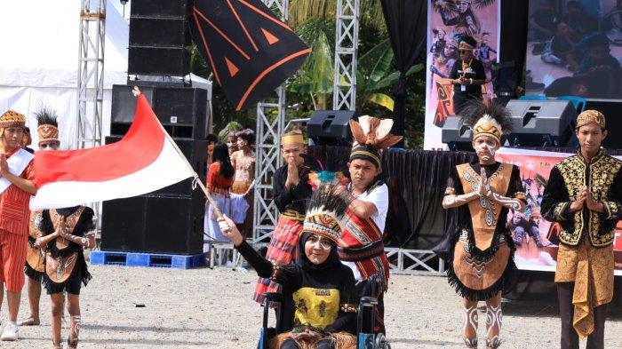 Penampilan dari Sekolah Luar Biasa (SLB) Kabupaten Mimika. (Foto: Dok TIFA)