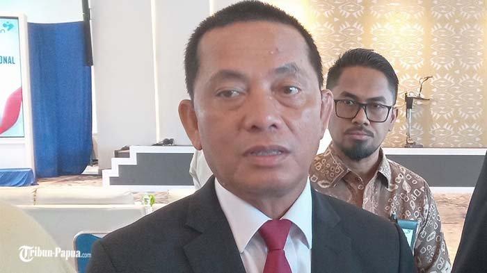 PERS DITEROR - Penjabat Gubernur Papua Ramses Limbong merespon aksi teror berupa pelemparan bom molotov ke kantor redaksi Media Jubi di Distrik Heram, Kota Jayapura, ada Rabu (16/10/2024) pukul 03.15 WIT.