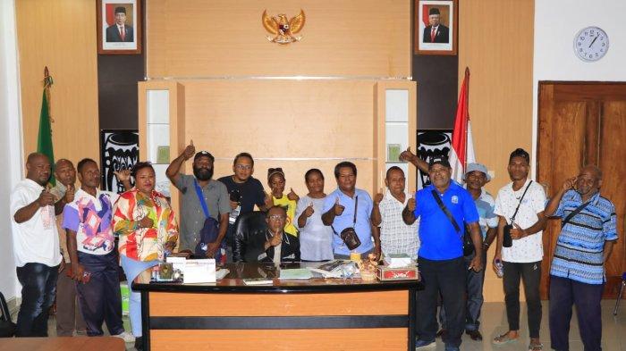 Pertemuan pihak masyarakat Pemilik tanah Bandara Sentani dan Pihak BPN Jayapura, Selasa (13/6/2023).