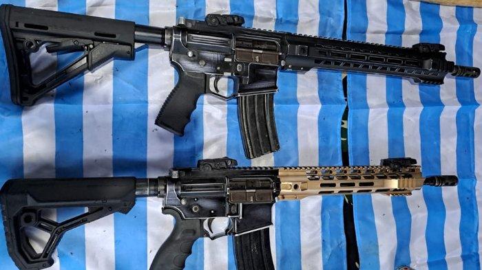 Satgas Yonif Mekanis Raider 411/Pandawa menyita senjata laras panjang yang diduga diselundupkan untuk KKB Nduga.