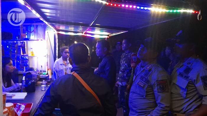 Satpol PP bersama instansi terkait melakukan penyampaian tegas terhadap sejumlah pedagang kopi remang-remang di kawasan bandara Mopah Merauke. 
