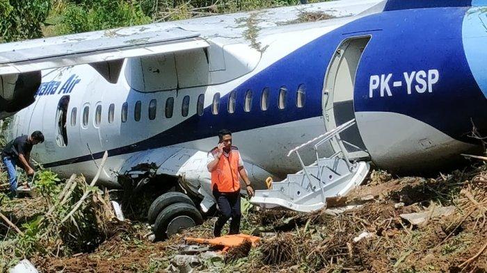 Pesawat Trigana Air tergelincir di Bandara Kamanap, Distrik Kosiwo, Kepulauan Yapen, Provinsi Papua, Senin (9/09/2024).