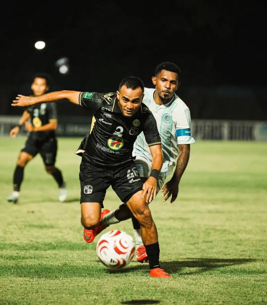 Renan Alves Menggila, PSBS Biak Takluk di Markas Barito