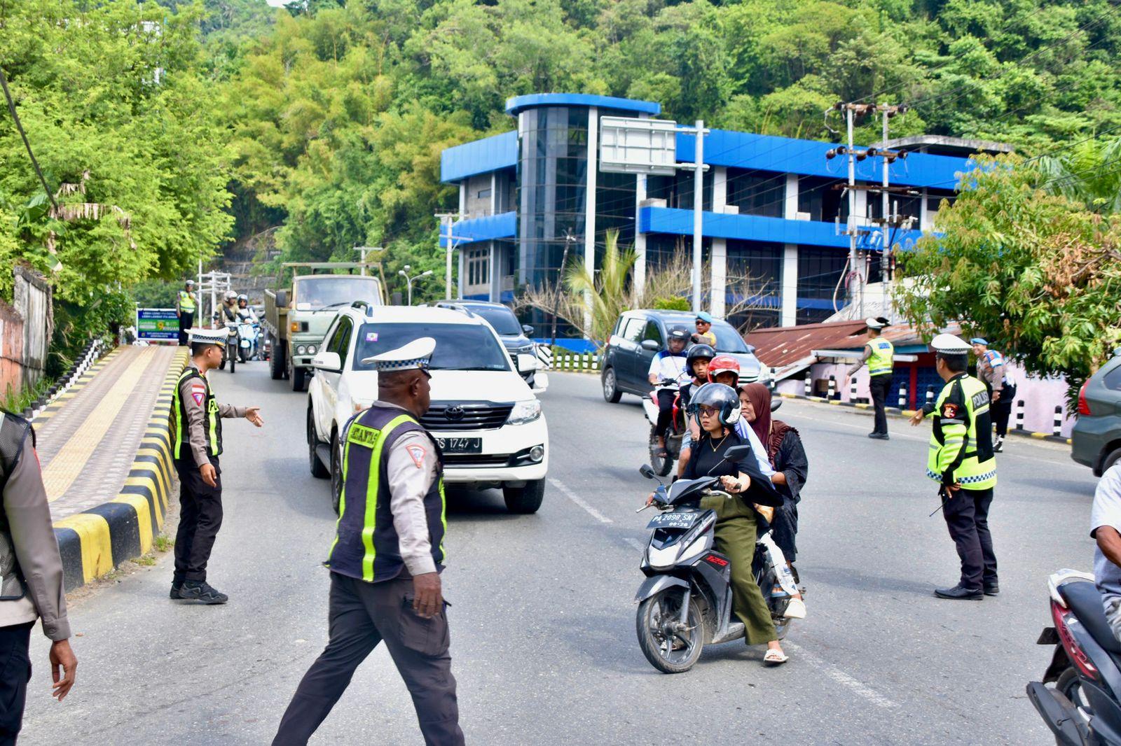 Operasi Patuh Cartenz Incar Pengendara Mabuk dan Ponsel