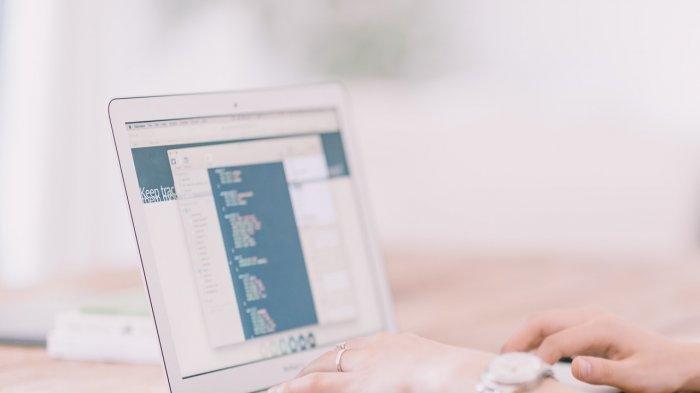 Ilustrasi belajar online