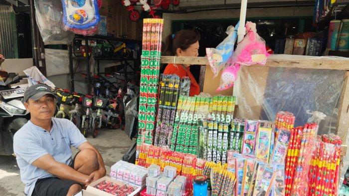 Dampak Larangan Kembang Api, Pedagang Mercon di Fakfak Sepi Pembeli