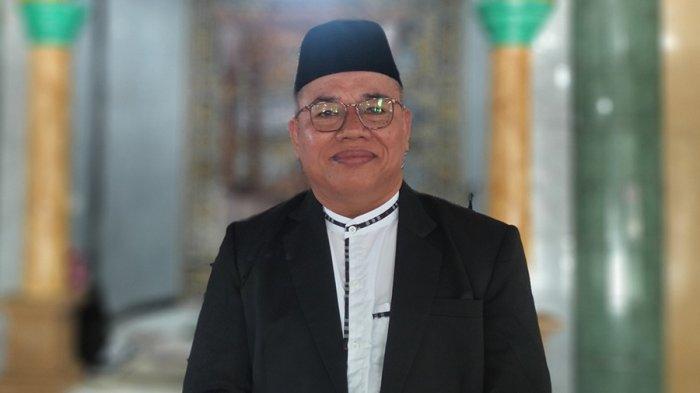 Ustaz H Purnomo S.Ag.,M.Pdi, penceramah pada salat Idul Fitri di Masjid Ridwanul Bahri Fasharkan TNI AL, Kabupaten Manokwari, Papua Barat, Rabu (10/4/2024). 
